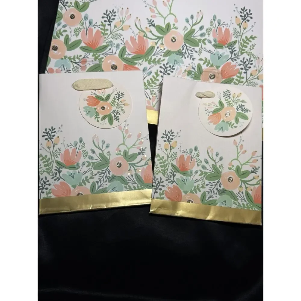 New Rifle Paper Co Wildflower Lot Of 5 1-Large 2-Medium 2-Small Flower Gift Bags